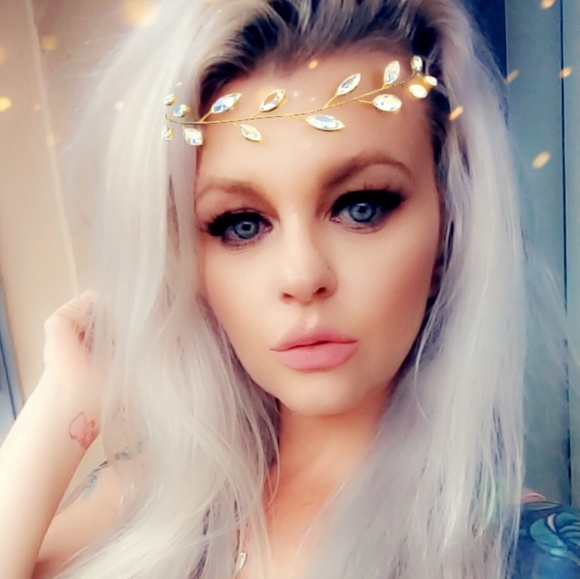 Meet your Posher, Shannon - Picture 3 of 4